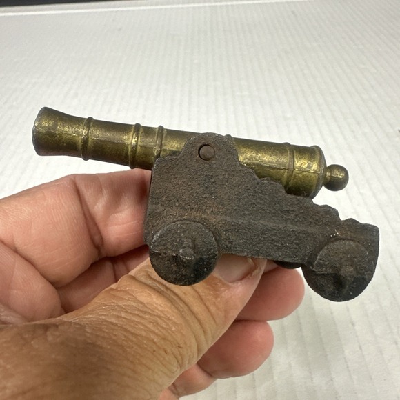Vintage Penncraft USA Small Cast Iron Brass Toy Civil War Cannon 3" - Picture 3 of 6